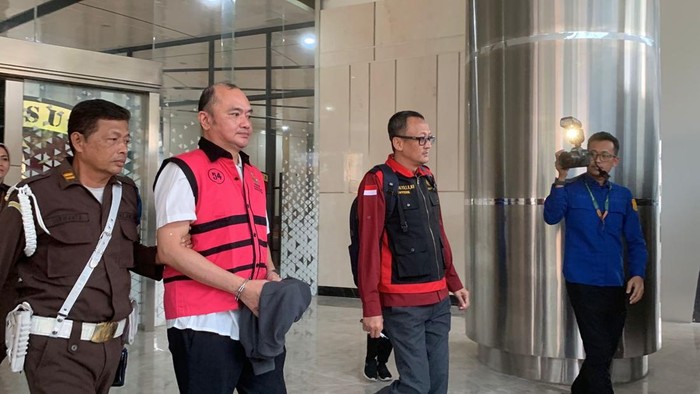 Kejaksaan tahan Komisaris PT Samban Mining David Alexander (Taufiq/detikcom)