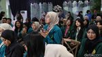 Kuliah Umum Wamenperin, Cerita Peran Vital Anak Muda dalam Industri Batik