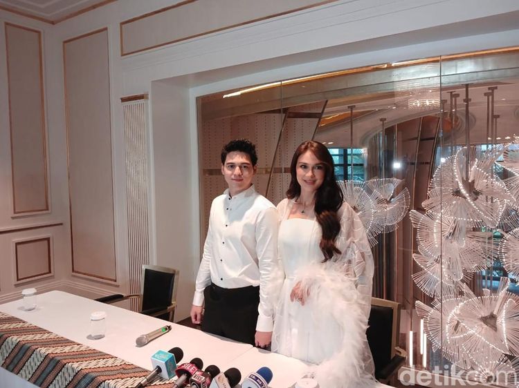 Luna Maya dan Maxime Bouttier All Out Gelar Resepsi di Jakarta