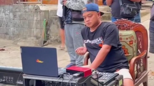 Memed Potensio yang dijuluki sebagai Thomas Alva EdiSound Horeg