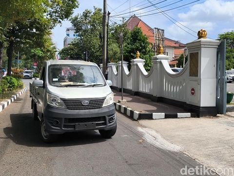 Mobil Esemka Bima di Parkiran Pengadilan Negeri Solo, Rabu (30/7/2025)