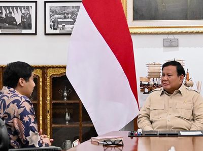Momen Menteri PKP Maruarar Menerima Arahan Langsung Presiden Prabowo