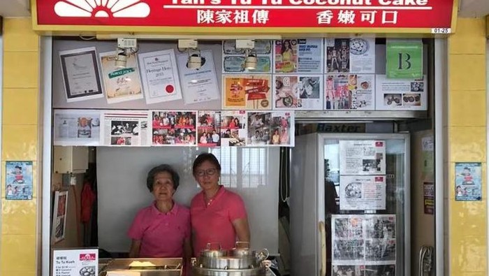 Pelanggan Setia Berduka usai Tahu Pemilik Kedai Kue Legendaris Meninggal