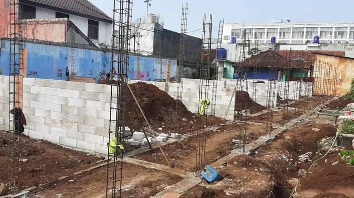 Pemkot Depok Bangun Ruang Kelas-Lapangan Baru di 4 SD-SMP, Rampung Desember