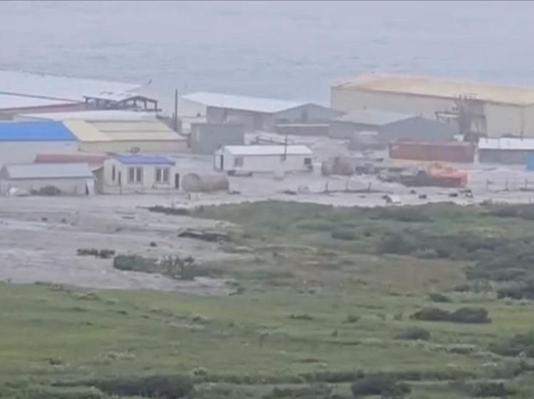 Penampakan Tsunami Usai Gempa Hantam Rusia