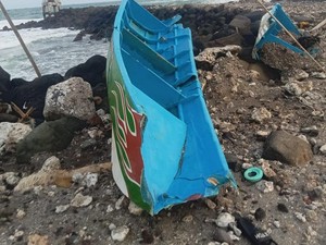 Puluhan Perahu di Dermaga Pamayangsari Tasik Rusak Diterjang Gelombang