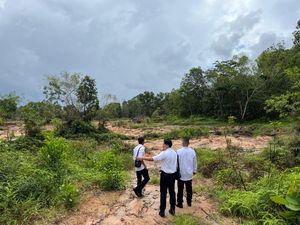 Polisi Tertibkan Tambang Pasir Timah di Bangka Tengah