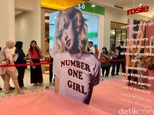 Pop-Up Store Rose BLACKPINK Diserbu Fans, Jakarta Jadi Number One Girl Land