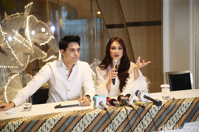 Di Bali kan identik dengan alam, kalau hari ini deg-degannya yang datang. Ini penutup rangkaian dan benar-benar pasangan suami istri, tambah Maxime. Foto: Pradita Utama/detikcom.