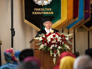 Kisah Prof Priyono, Dulu Membuat Es Lilin Saat Sekolah Kini Jadi Guru Besar UGM
