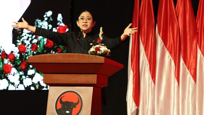 Ketua DPR sekaligus Ketua DPP PDI Perjuangan (PDIP) Puan Maharani, memberikan arahan dalam acara Pembekalan Anggota DPR RI hingga DPRD Provinsi dan Kabupaten/Kota dari fraksi PDIP dari seluruh Indonesia yang diadakan di Bali.