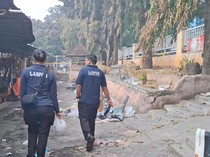 Puslabfor Bareskrim Cek Lokasi Kebakaran Pasar Taman Puring
