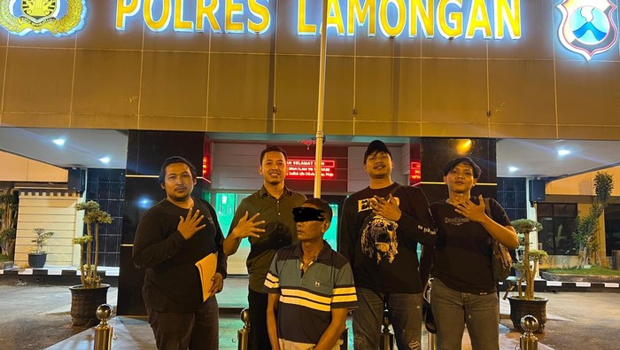 S (49), warga Kecamatan Brondong, pelaku pencabulan diamankan Satreskrim Polres Lamongan