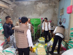 Modus ASN Oplos Beras Premium Terungkap, Warga Mataram Resah