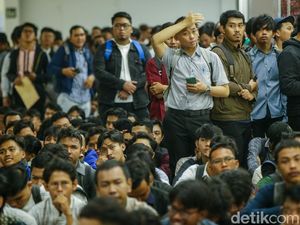 Dunia Usaha Tak Baik-baik Saja, Perusahaan Ogah Buka Lowongan