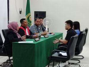 Kena Tipiring, Toko Miras Dipromosikan King Abdi Didenda Rp 10 Juta