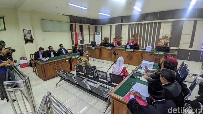 Sidang tuntutan eks Wali Kota Semarang Hevearita (Mbak Ita) di PN Tipikor, Semarang, Rabu (30/7/2025).