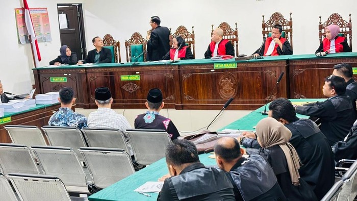 Sidang tuntutan JPU KPK terhadap Rohidin Mersyah, eks Gubernur Bengkulu.