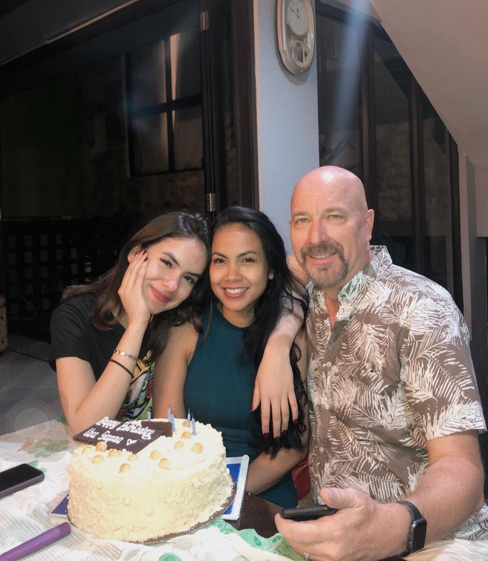 Steffi Zamora Steffi Zamora