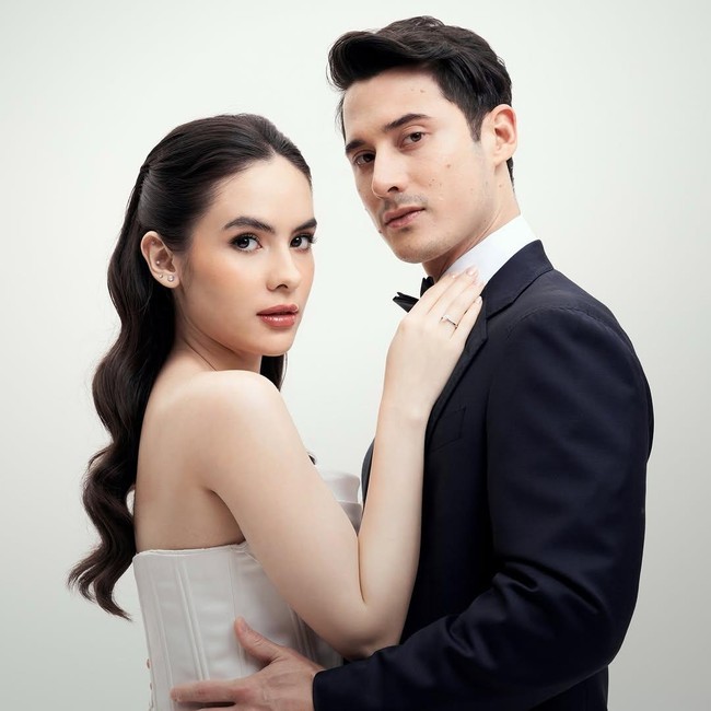 7 Foto Nino Fernandez & Steffi Zamora Berbalut Baju Pengantin, Bak Prewedding