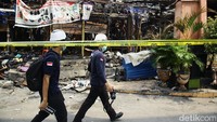 Menurut data Sudin Gulkarmat Jakarta Selatan, Sebanyak 552 kios dilaporkan ludes dalam kebakaran Senin malam (28/7).