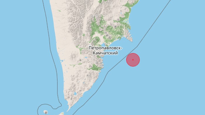 Gempa berkekuatan M 8,7 menghantam wilayah Semenanjung Kamchatka Timur Jauh Rusia. Warga yang tinggal di Kamchatka sempat mengabadikan momen gempa tersebut.