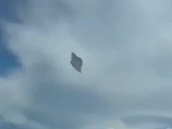 Ilmuwan Prediksi Pesawat Alien Bakal Serang Bumi Tahun Ini