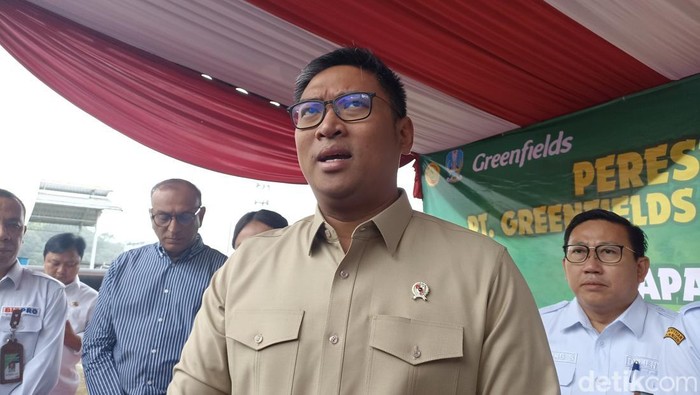 Wamentan Sudaryono usai meresmikan fasilitas reaktor biogas di Blitar.