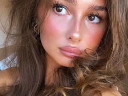 Potret Wanita yang Disebut Pemain Bola Tercantik, Geser Alisha Lehmann