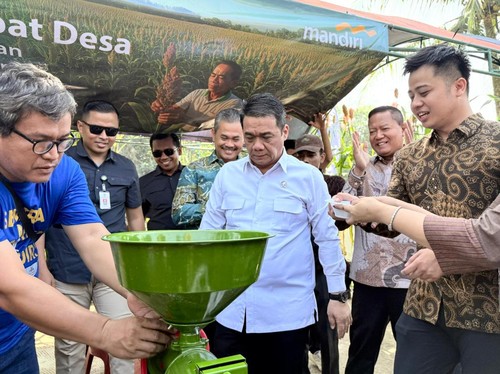 Bank Mandiri Perkuat Ekonomi Desa Lewat Budidaya Sorgum di Kabupaten Bogor Bank Mandiri Perkuat Ekonomi Desa Lewat Budidaya Sorgum di Kabupaten Bogor
