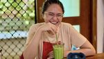 Keseruan Marshanda Saat Menikmati Matcha hingga Kopi di Bali