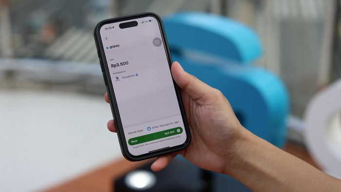 Beli Tiket di Aplikasi Transjakarta Kini Bisa Pakai GoPay