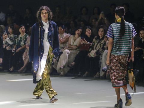 Designer Indonesia, Biyan, menggelar Fashion Show koleksi Spring / Summer 2026 yang berlangsung di Jakarta, Rabu (30/7/2025). Grandyos Zafna/detikcom