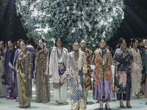 Designer Indonesia, Biyan, menggelar Fashion Show koleksi Spring / Summer 2026 yang berlangsung di Jakarta, Rabu (30/7/2025). Grandyos Zafna/detikcom