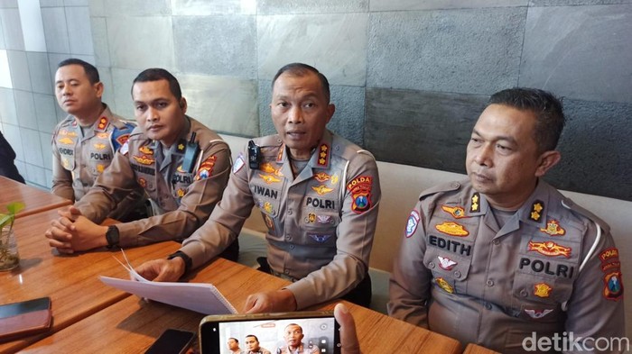 Dirlantas Polda Jatim Kombes Iwan Saktiadi saat penutupan Operasi Patuh Semeru 2025