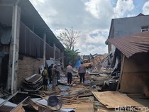 Jalan Ujung Bori Manggala Makassar Ditutup Imbas Eksekusi 3 Ruko, Lalin Macet