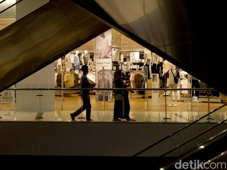 Fenomena Turunnya Daya Beli: Rojali-Rohalus Kumpul di Mal