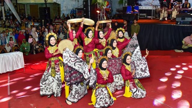 Festival Sego Muduk dan Sendangagung Batik Carnival 2025