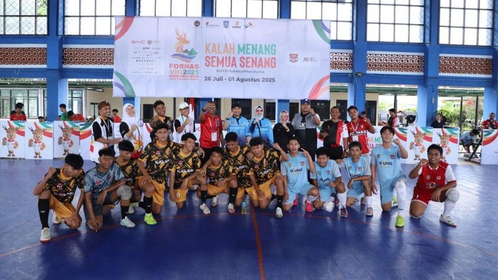 Festival Olahraga Masyarakat Nasional (FORNAS) 2025 yang digelar di Nusa Tenggara Barat tak hanya menjadi ajang unjuk gigi berbagai cabang olahraga masyarakat. Ini juga momen pelestarian budaya.