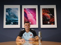 Granit Xhaka Resmi Gabung Sunderland