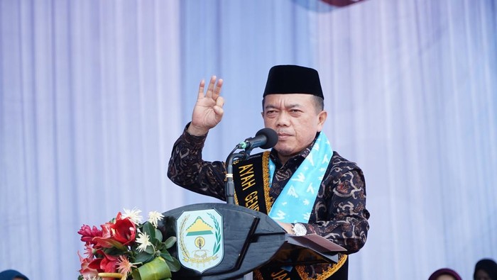 Gubernur Jambi Al Haris