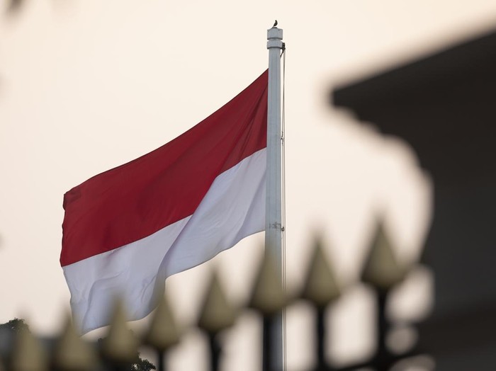 HUT ke-80 RI Semakin Dekat, Ini Aturan Memasang Bendera Merah Putih yang Benar