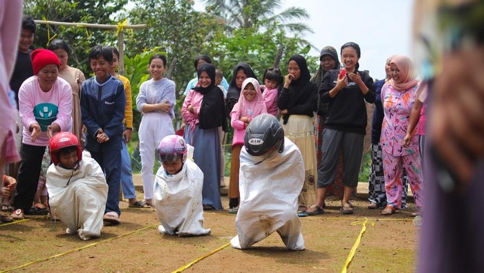 Ilustrasi lomba balap karung