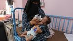 Tubuh Ringkih Bayi Gaza, Lengan Selebar Jari Orang Dewasa