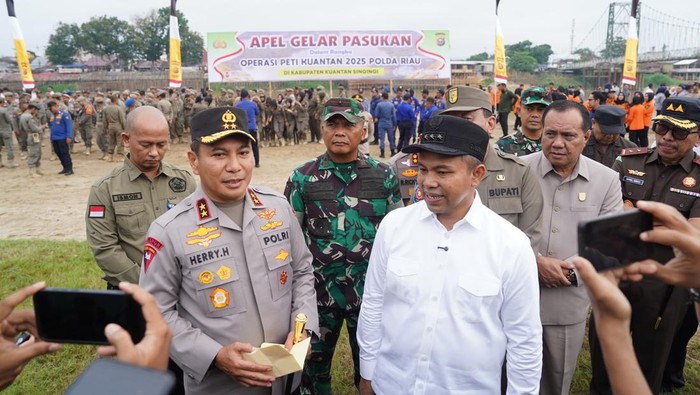 Kapolda Riau Irjen Herry Heryawan hingga Gubernur Riau Abdul Wahid ke Kuansing untuk memulai Operasi PETI jelang Pacu Jalur, Kamis (31/7/2025).