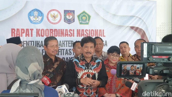 Kepala BPIP Yudian Wahyudi berikan penjelasan tentang kelebihan Buku Teks Pendidikan Pancasila terbaru.