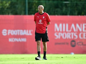 Allegri Puas dengan Aktivitas Milan di Bursa Transfer