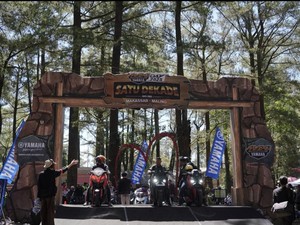 Puncak Malino Jadi Saksi Kebersamaan Ribuan Bikers di MAXi Yamaha Day 2025!