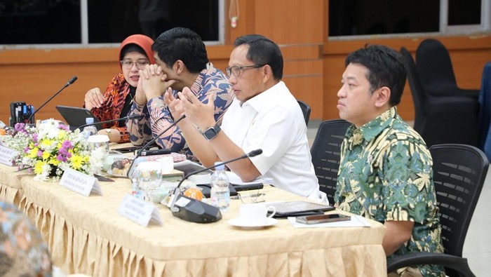 Menteri Dalam Negeri (Mendagri) Muhammad Tito Karnavian mendukung akselerasi program 3 juta rumah melalui integrasi Data Tunggal Sosial dan Ekonomi Nasional (DTSEN).