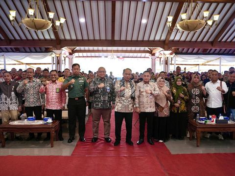 Menkop Budi Arie Setiadi saat menghadiri acara Eksistensi dan Pengembangan Koperasi di Kabupaten Pati, Kamis (31/7/2025).